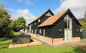 Old Oak Barn - Beautiful Barn Conversion With Wonderful Jacuzzi Hot Tub